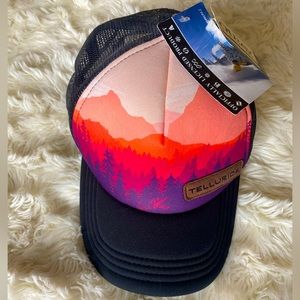Telluride Trucker Hat Snapback NWT ✨